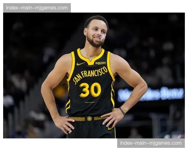 官方：莱比锡前锋塞斯科因肌肉伤势将缺席未来两轮联赛